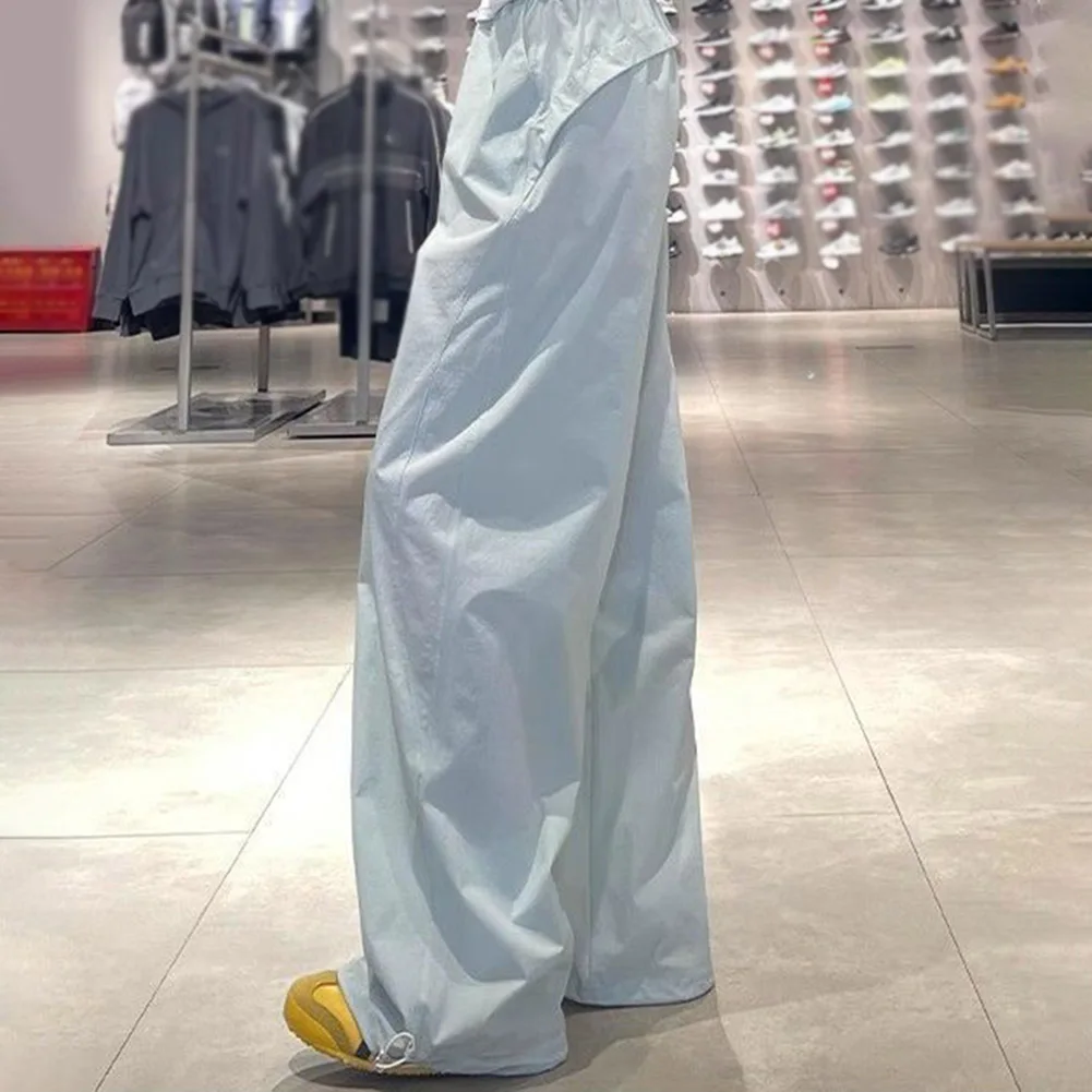 

Женские быстросохнущие спортивные брюки из полиэстера с средней эластичностью для повседневной и рабочей одежды. Подходит для всех сезонов.