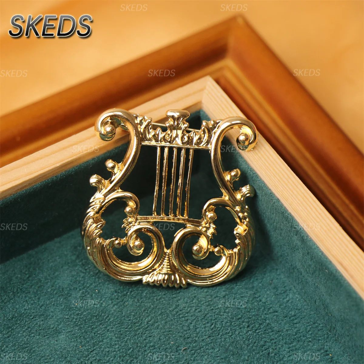 SKEDS Lotti Misti di Spille Vi - Embroidery Bali recensione e prezzo