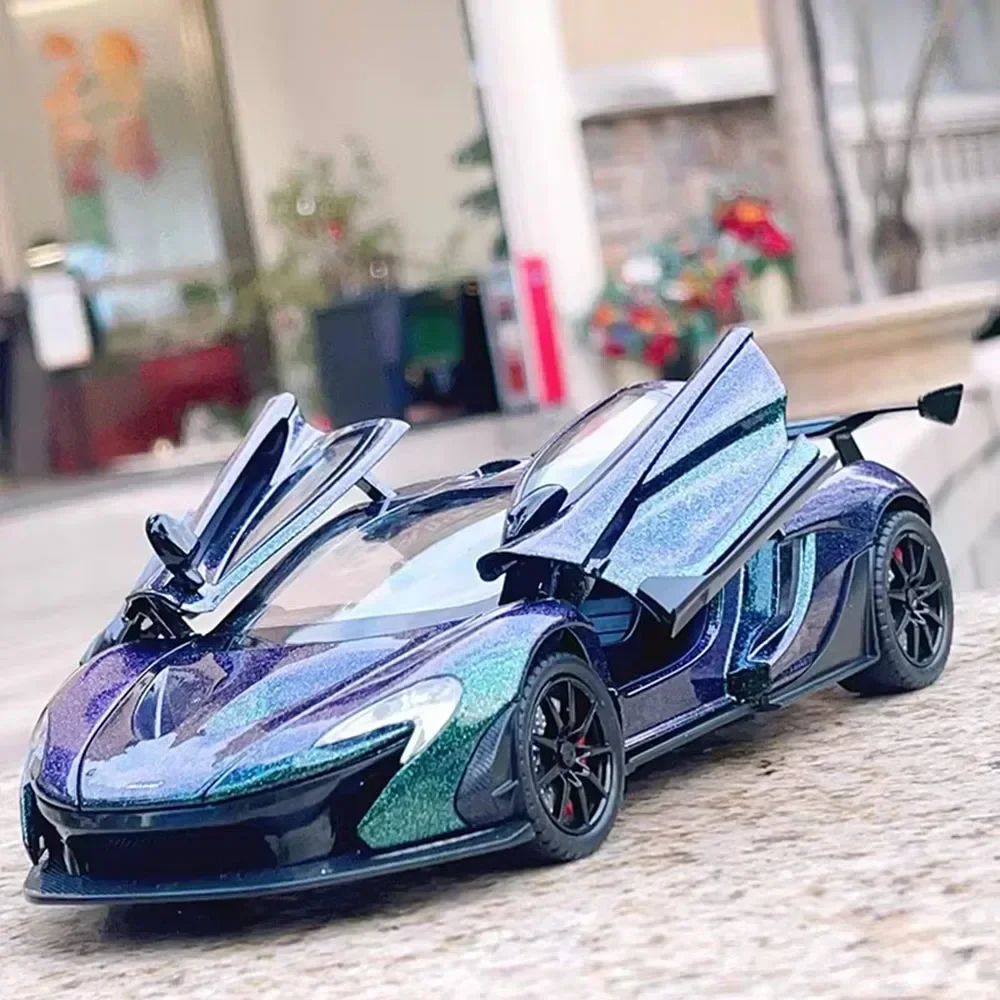 1:24 MCL P1, coches de juguete, modelos de aleación, 3 puertas abiertas, supercoche en miniatura, rueda de sonido ligera, coche deportivo extraíble, regalos de Festival para niños