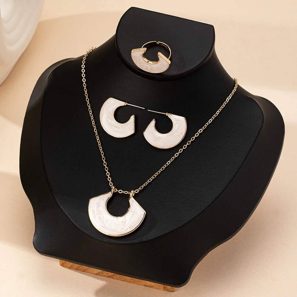 

Necklaces Fashion Earrings Rings Trendy Sets Female New Jewelry Sets Wholesale Golden Color Sets Hot Sale Designs Accessories