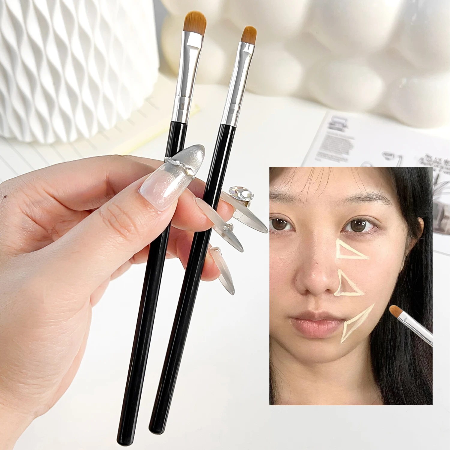 4 Arten von Größen, ultradünner, zungenförmiger Concealer-Pinsel, professionelle flüssige Grundierung, Creme, Concealer-Pinsel, weiche Make-up-Tools