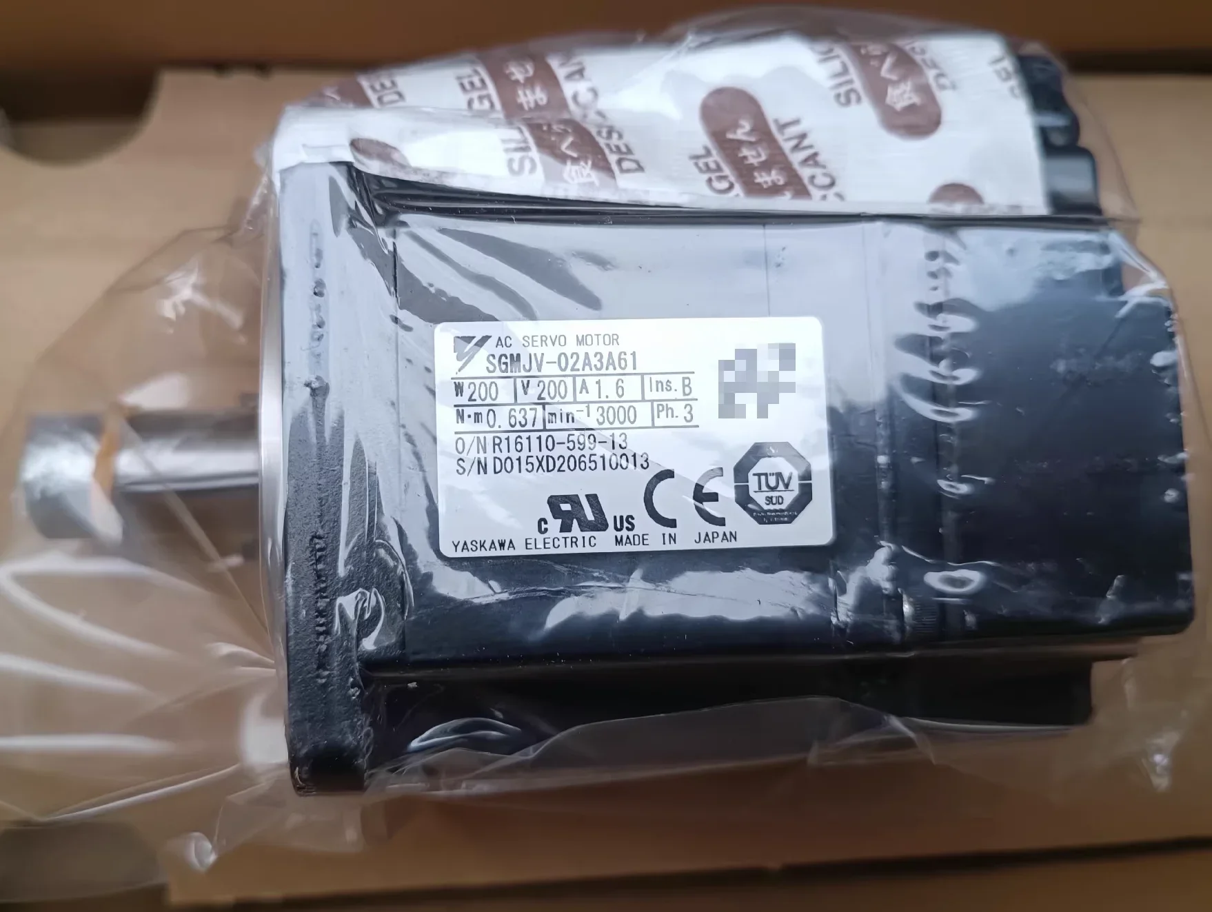 

SGMJV-02A3A61 Brand New Servo Motor Original Genuine，Fast shipping，SGMJV 02A3A61