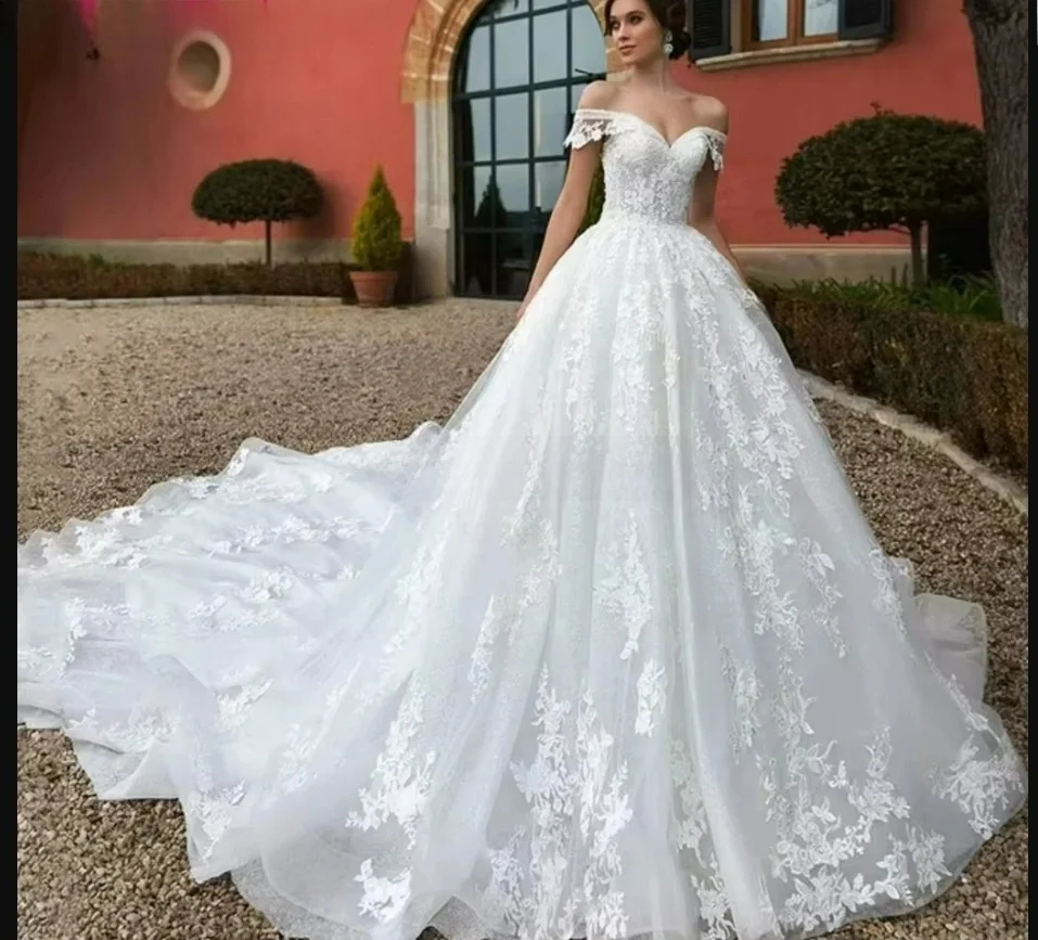 

Customized Off the Shoulder Lace Appliques A-Line Wedding Dress Robe De Mariée Corset Back Vintage Modest Bridal Gown