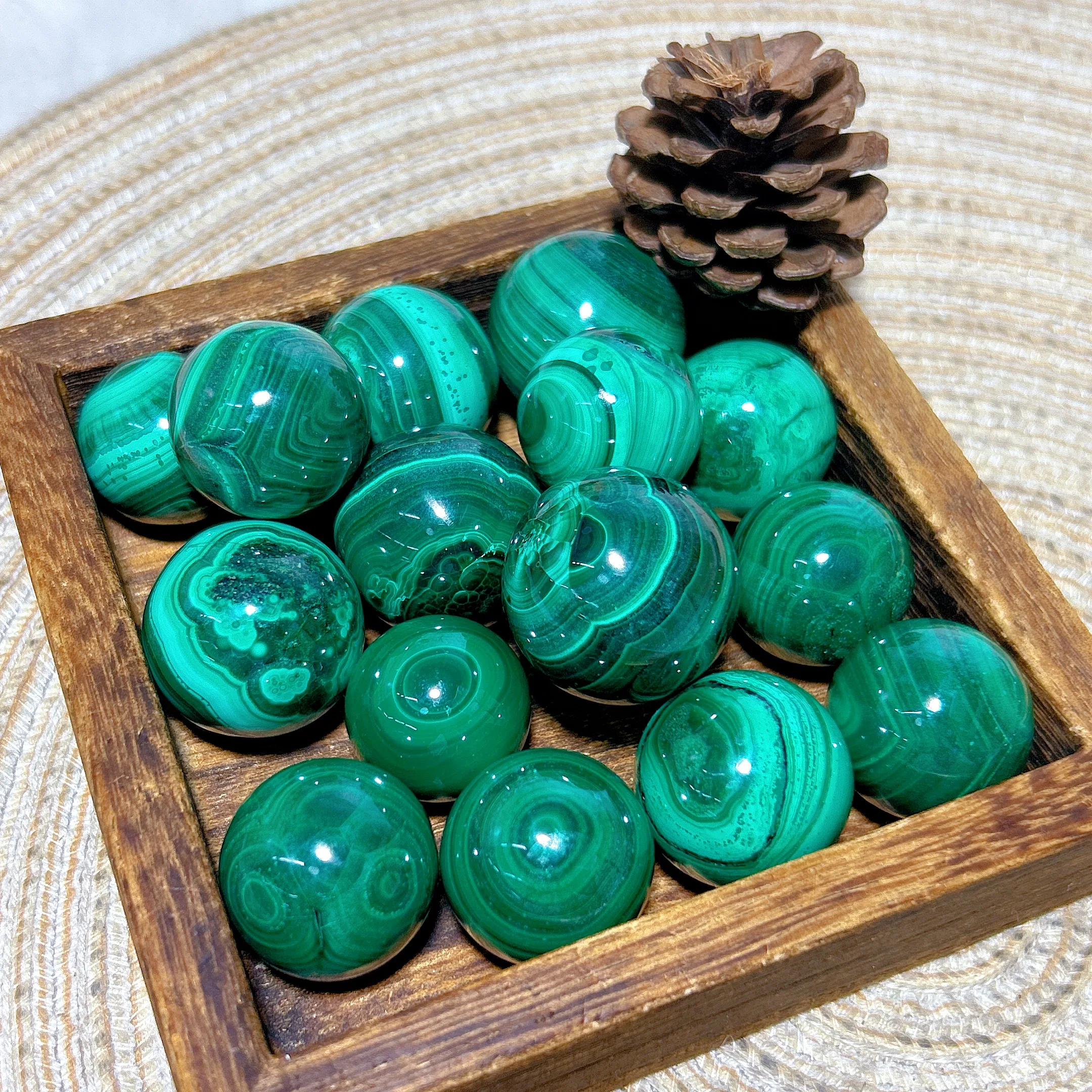 

Healing Natural Crystal Malachite Sphere Polished Ball Gemstone High Quality Home Decoration Energy Room Decor Ornament Gift