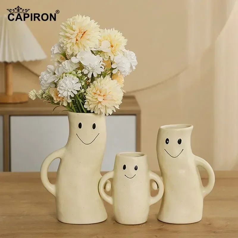 Smiling Family Ceramic Bud Vase Beige Couple Lover Figurine Flower Container Living Room Interior Tabletop Home House Decoration