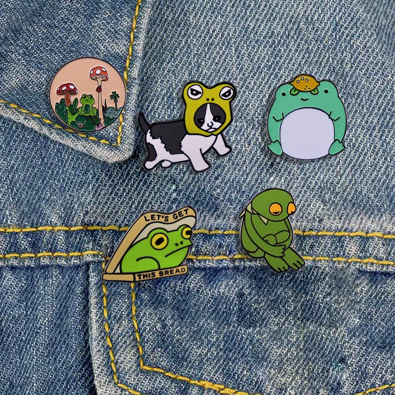 High Quality Funny Frog Enamel Pin Kawaii Animal Metal Badge Lapel Pin Clothes Bag Jewelry Accessories Kids Pin Gift