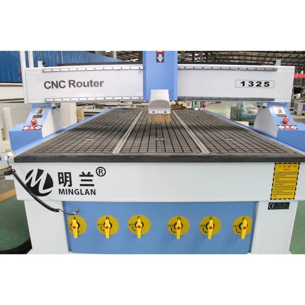 高品質 3.5kw スピンドル 1325 CNC ルーター経済的な中小企業機器アルミ T スロットテーブル