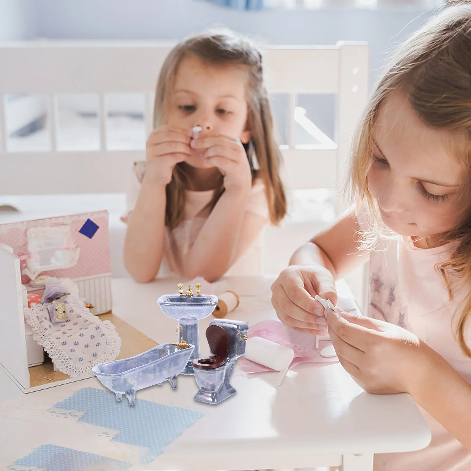 

Набор миниатюрной сантехники для кукольного домика: прочный, детализированный комплект для ванной комнаты, включающий ванну, унитаз, раковину, зеркало, компактный, для интерьера кукольного домика.