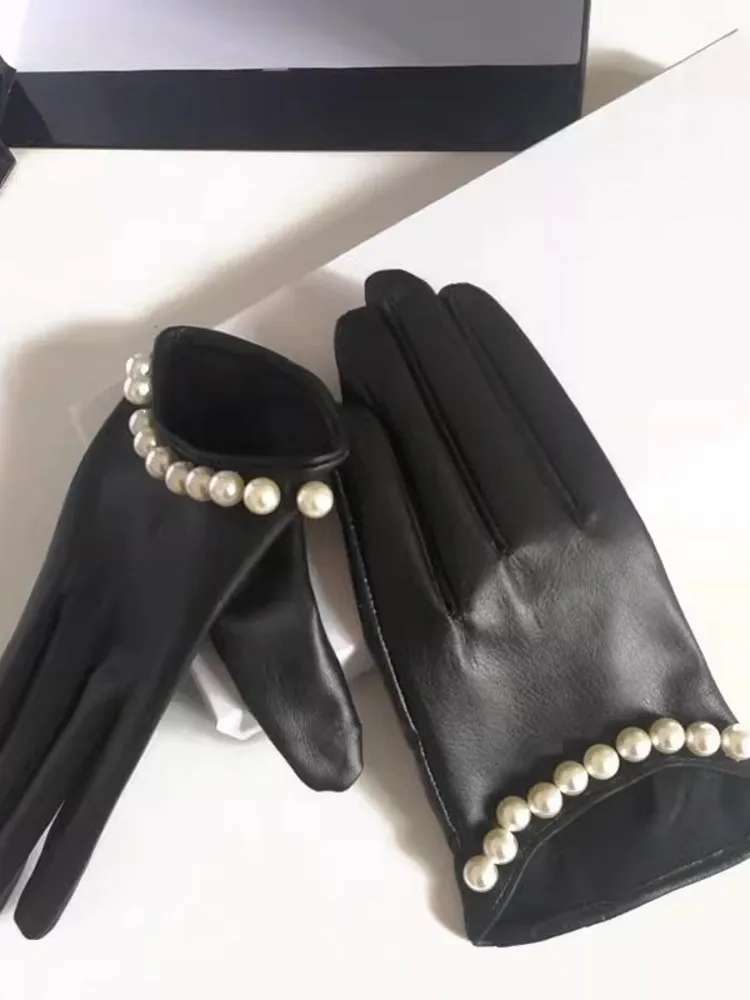 

Женские перчатки из натуральной овчины с жемчугом, короткие мотоциклетные ветрозащитные варежки на запястье, элегантные женские аксессуары для вечеринок