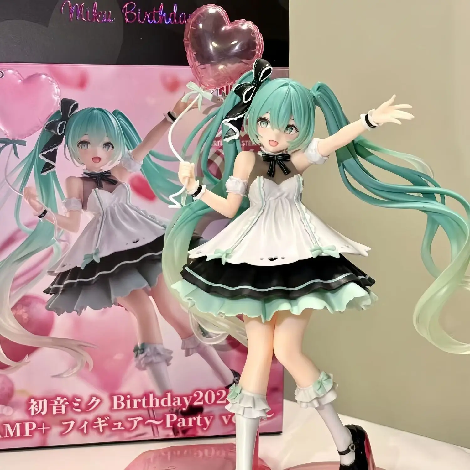 Figura de Kizuna Ai Future para fiesta de cumpleaños - Mercancía Kizuna Pop - Modelo de anime femenino 2D para decoración de estuche - Regalo
