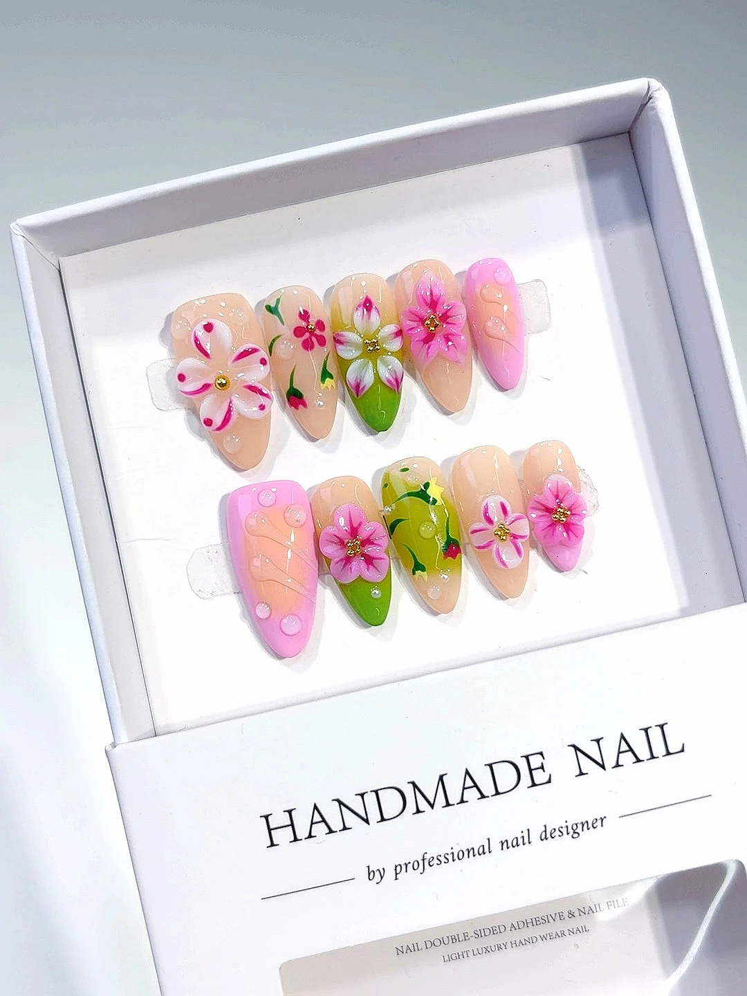 Letni kwiatowy manicure wysokiej klasy (D400)