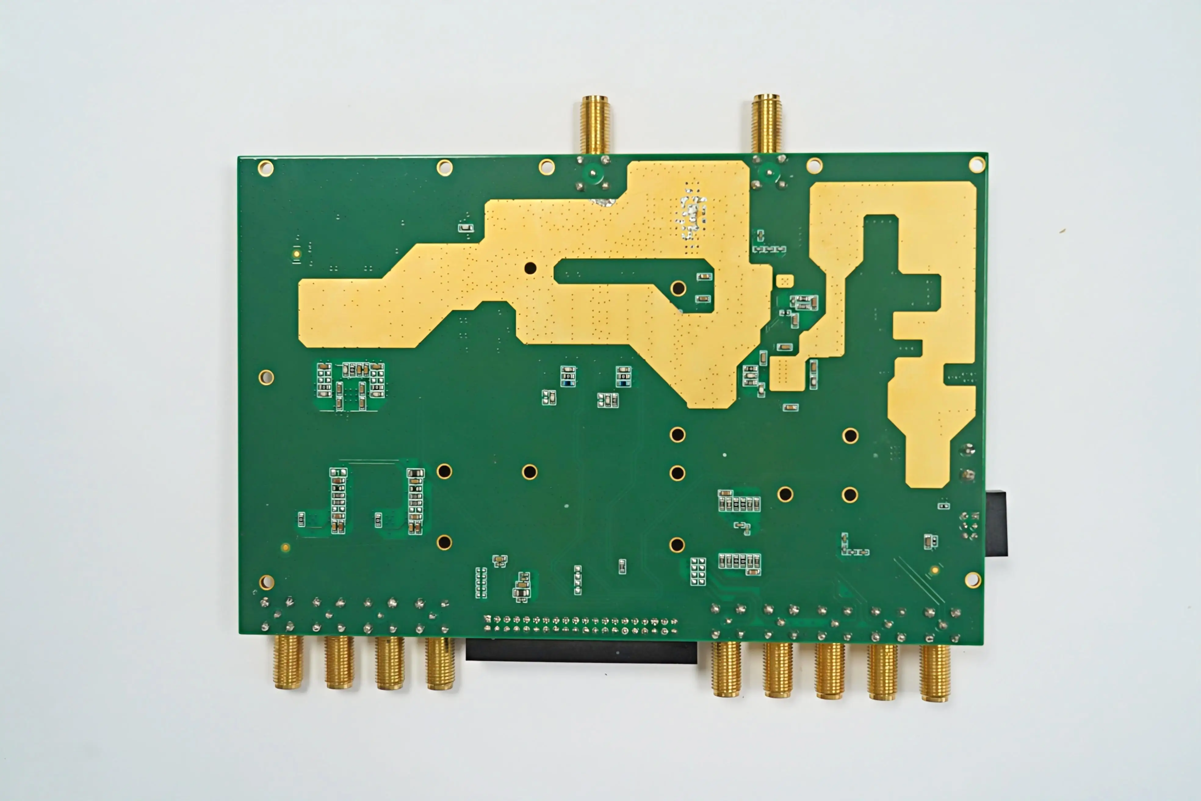 Picture 3: RF quadrature Modulation and Demodulation 700MHz to 2GHz Development Kit UHF RFID Front-End EVM Board