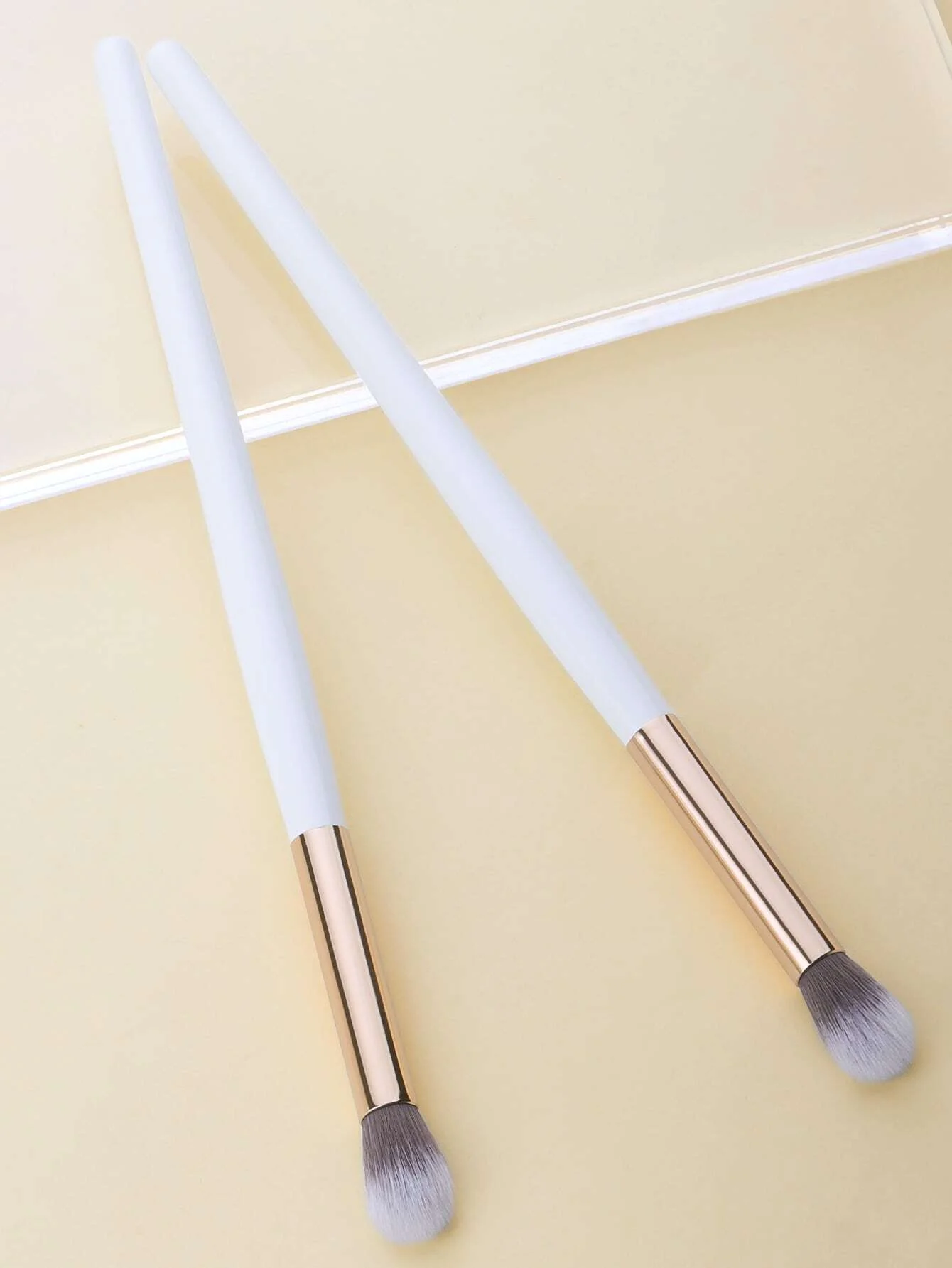 2pcs Platinum Eye Socket Details Blending Makeup Brushes Black Friday