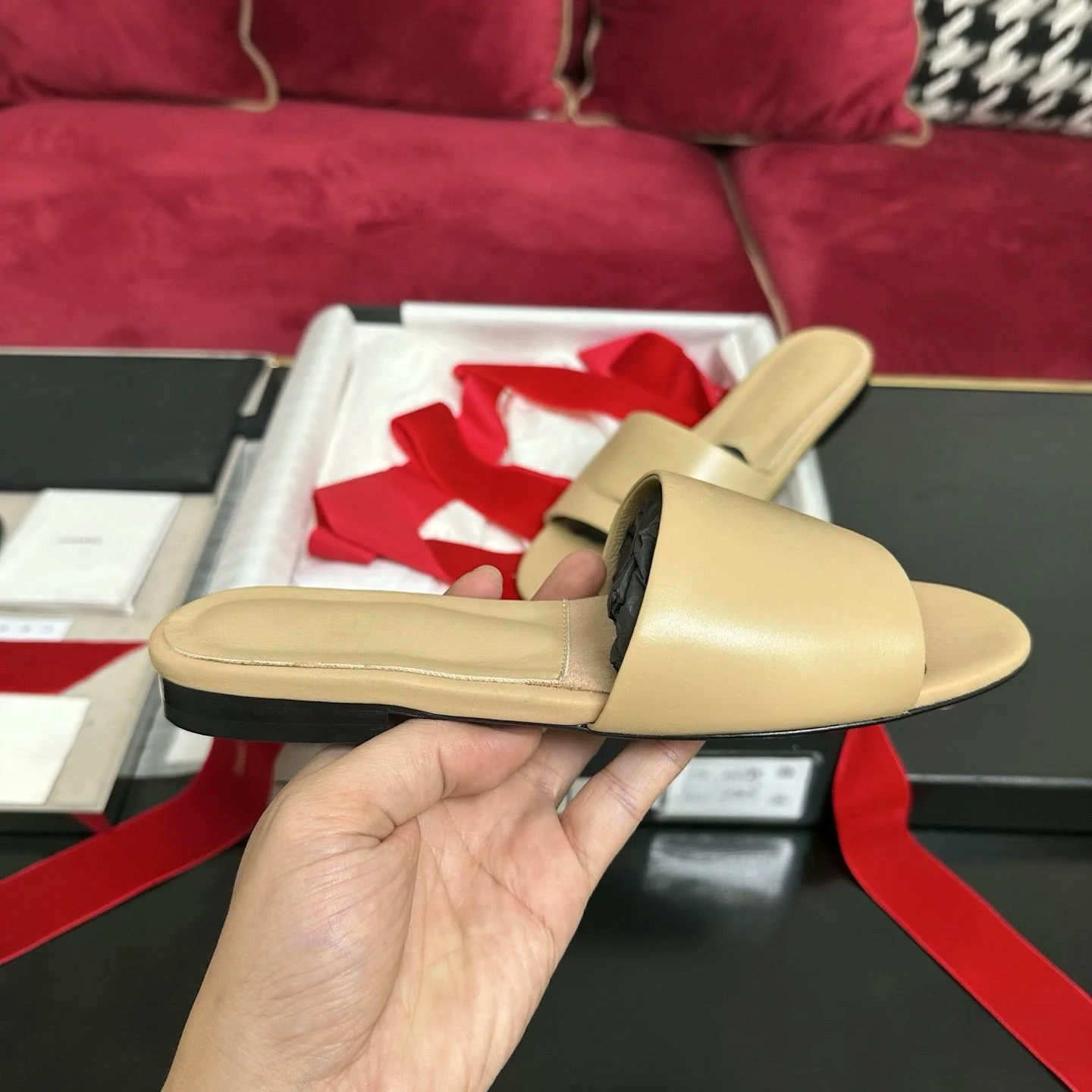 Women Nude Smooth Leather Wide Strap Slide Sandals Flat Open Toe Slip On Mules Minimalist Daily Summer Slippers