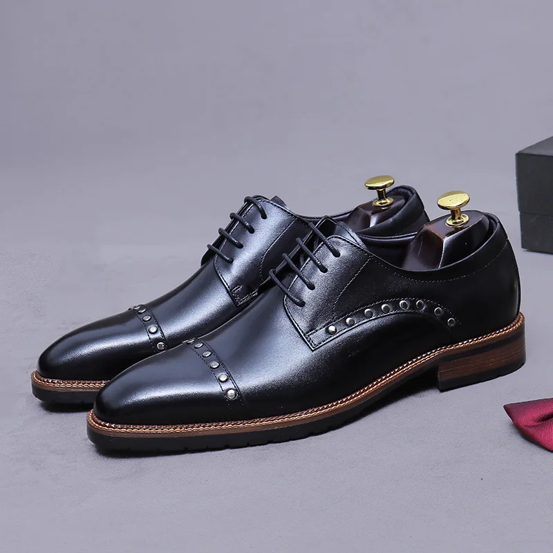 

Danielwolf 25872 Мужские туфли из натуральной яловой кожи в стиле ретро, деловая повседневная обувь с острым носком и заклепками, дизайн с тремя шарнирами