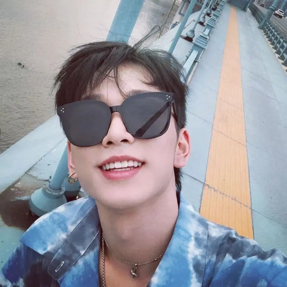 Trendy Unisex Square Frame Sunglasses Fashionable UV400 Protection Beach Sunshade Eyewear Perfect for Daily and Photography