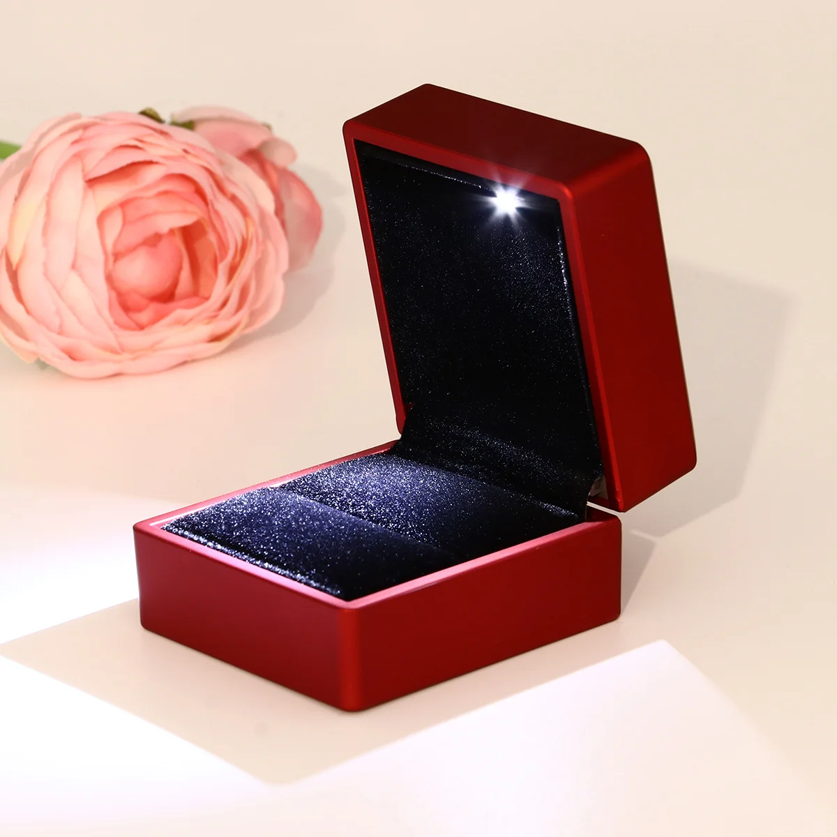 

Delicate Chic Red LED Lighted Jewelry Box Scratch Resistant for Ring Gift Engagement Wedding Display LED Ring Box