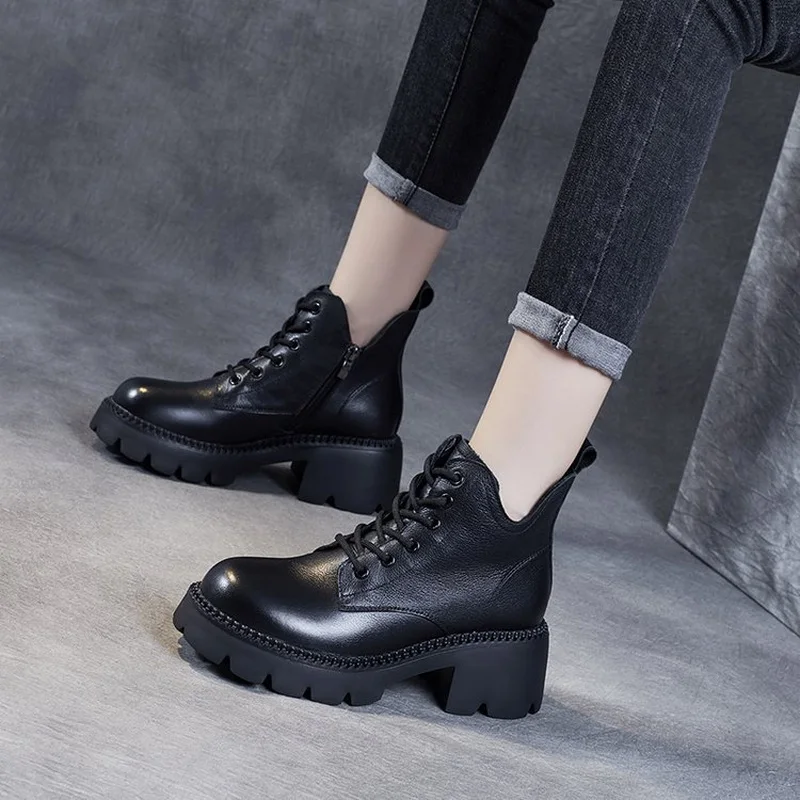 Retro Women & Girls Ankle Boots Winter And Autumn Fashion Female Thick-Soled Soft Leather Shoes Sports Casual Size 35-40