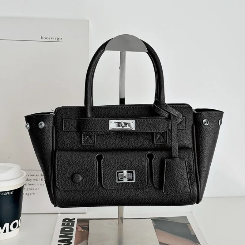 

Practical Female Bag 2025 New Style Underarm Crossbody Office Commuting Daily Work Exquisite Chic Sleek Versatile Functional