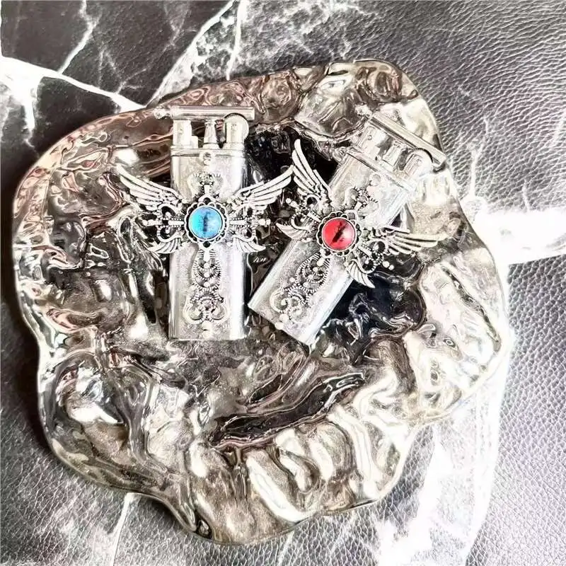 

Fashionable Handmade Open Flame Inflatable Lighter Retro Grinding Wheel Butane Gas Lighter Lighter Portable Men's Smoking Gift