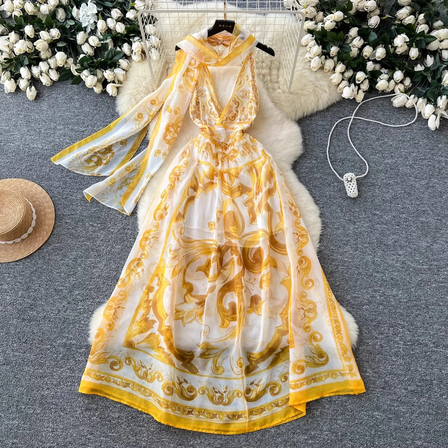 

Summer Holiday Flower Light Chiffon Flowy Dress Women's Sexy V-Neck Halter Sleeveless Blue And White Porcelain Print Long Dress