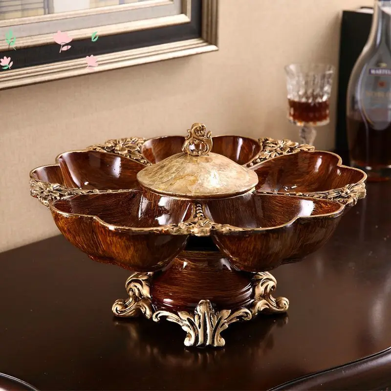 Creative European dried fruit plate, living room desktop grid with cover, rotating candy plate, housewarming gift, model room