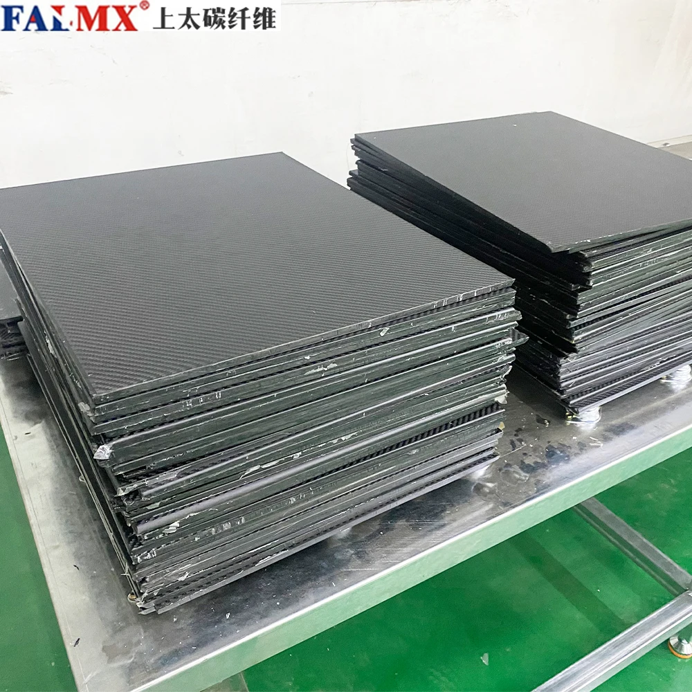Epoxy Resin Carbon Fiber Board, Carbon Fiber Material, 0.2-20mm Custom Thick Sheets for Industrial Production