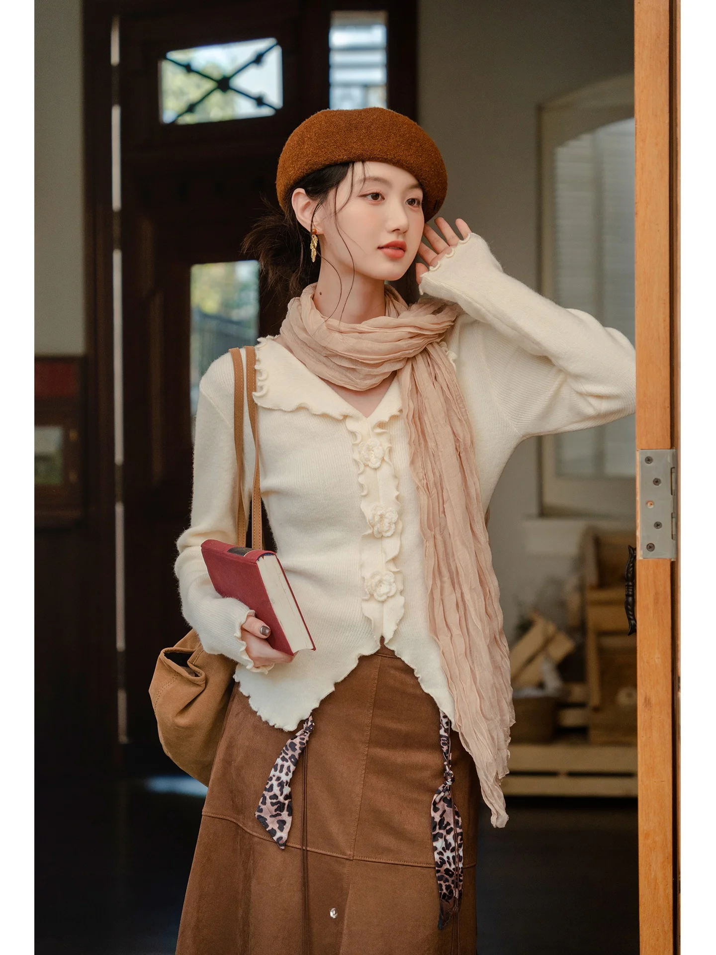 

Уникальный дизайн, осенне-зимний шерстяной вязаный свитер для женщин, модный V-образный вырез, мягкий, из смесового полиэстера, теплый, комфортный топ