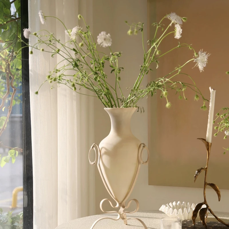 Translucent fiberglass French medieval cream wind art metal frame vase retro flower ornament