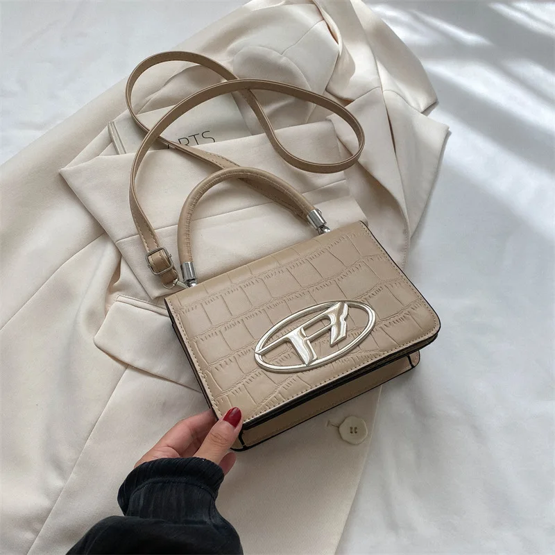 

Ladies Shoulder Bag Pure Colour Fashion Small Square Bag Teenage Casual Slanting Cross Bag Handbag Metallic Decoration PU Materi