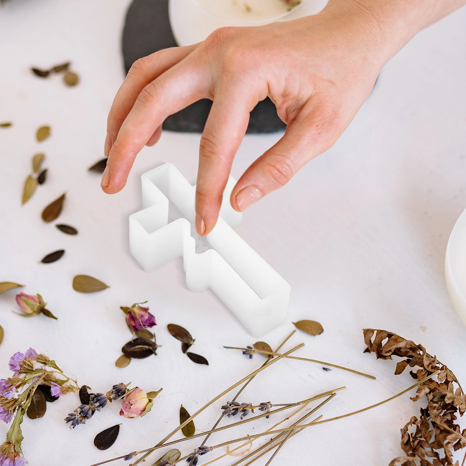 

Silicone Cross Wax Mold DIY Crafts Making Flexible Durable Casting Tool Non Stick Reusable Cross Shaped Molds DIY Silicone Mold