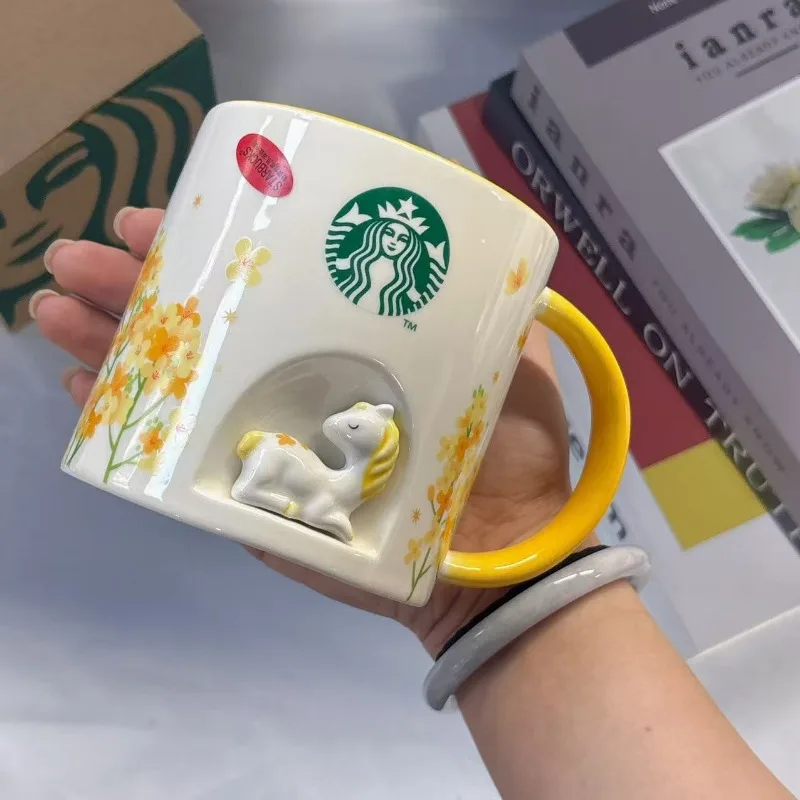    Caneca de Cerâmica Starbucks 355ml com Figura de Pônei em 3D, Estampa de Osmanthus Amarelo para Café 	 Copo térmico, itens essenciais para presentear