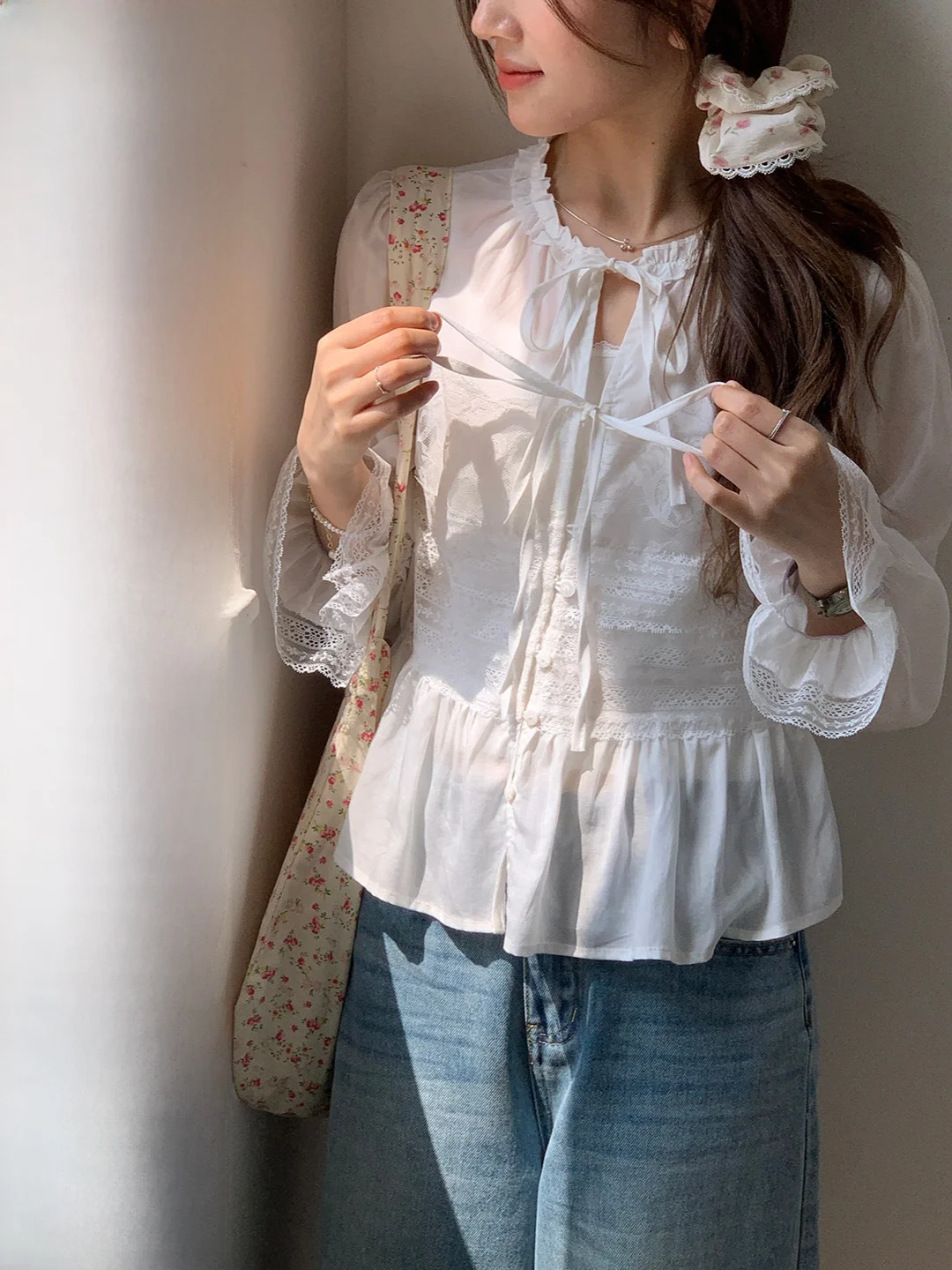 

Sweet Bow-Tie Long Sleeve Shirt Women's Korean Style Age-Defying Design Sensation Floral Collar Breathable Linen Blend Top
