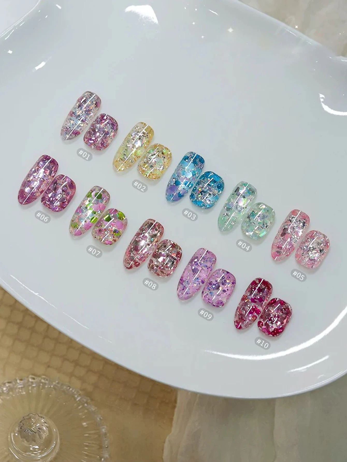 10pcs 15ml Spring/Summer Magic Color Laser Sequin Gel Nail Polish UV LED Curing Holiday Women's Gift Nail Art Daily Supplies DIY