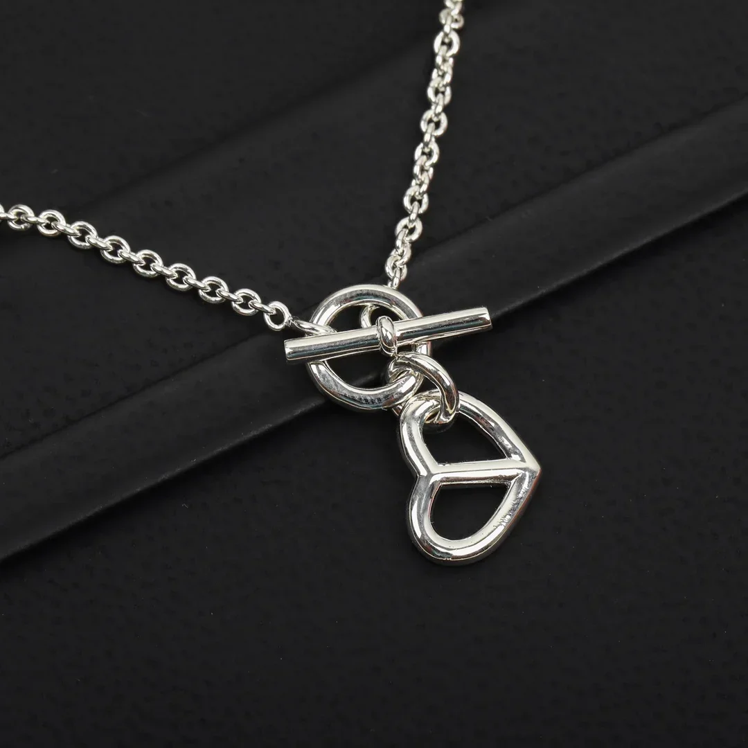 

Hot Europe Designer Brand 925 Silver Heart Necklace Woman Top Quality Jewelry Wedding Gift Trend