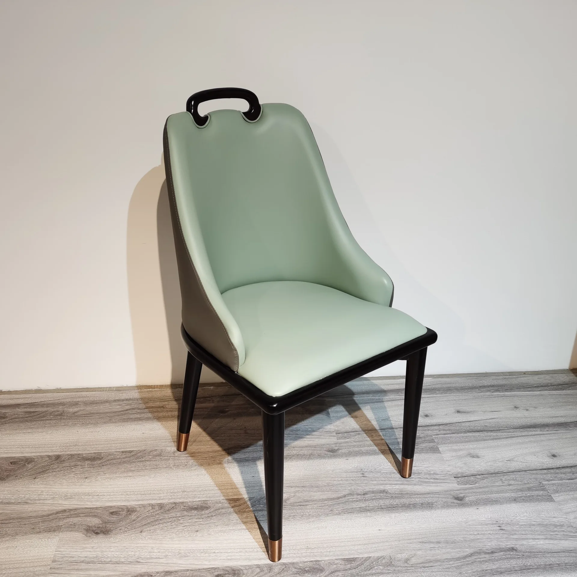 #Factory Wholesale Adult Luxury Solid Wood Nordic Leisure Leather Upholstery Multi-function Bracket Dining Chair