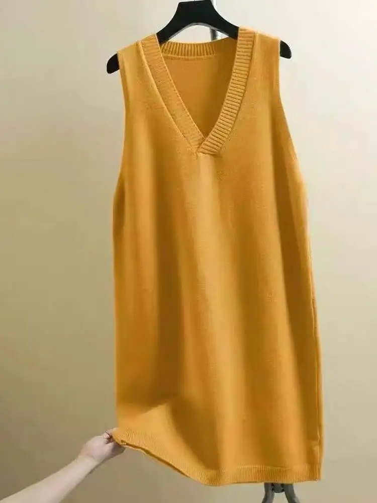 Loose Knitted Short Sleeveless V-Neck Sweater Vest Women's Fashion Spring Autumn Style Korean College Trendy  Tank Top