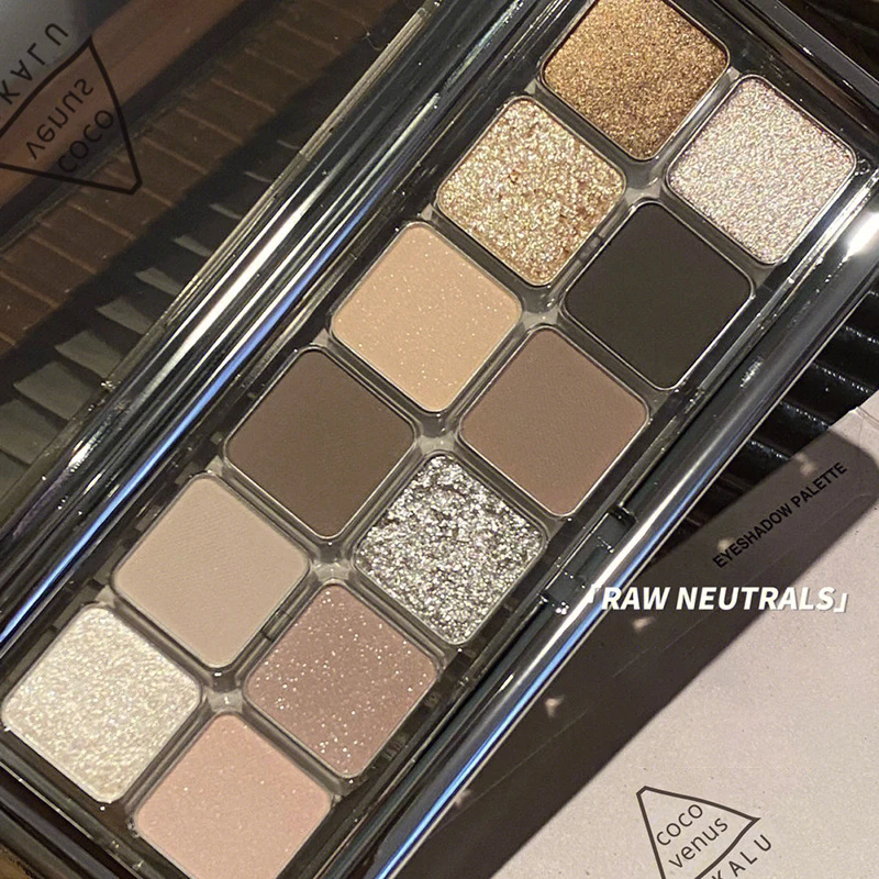 Paleta de 12 colores mate nacarado Color camaleón estilo europeo y americano Femme Fatale Hot Girl sombra de ojos Desire Queen