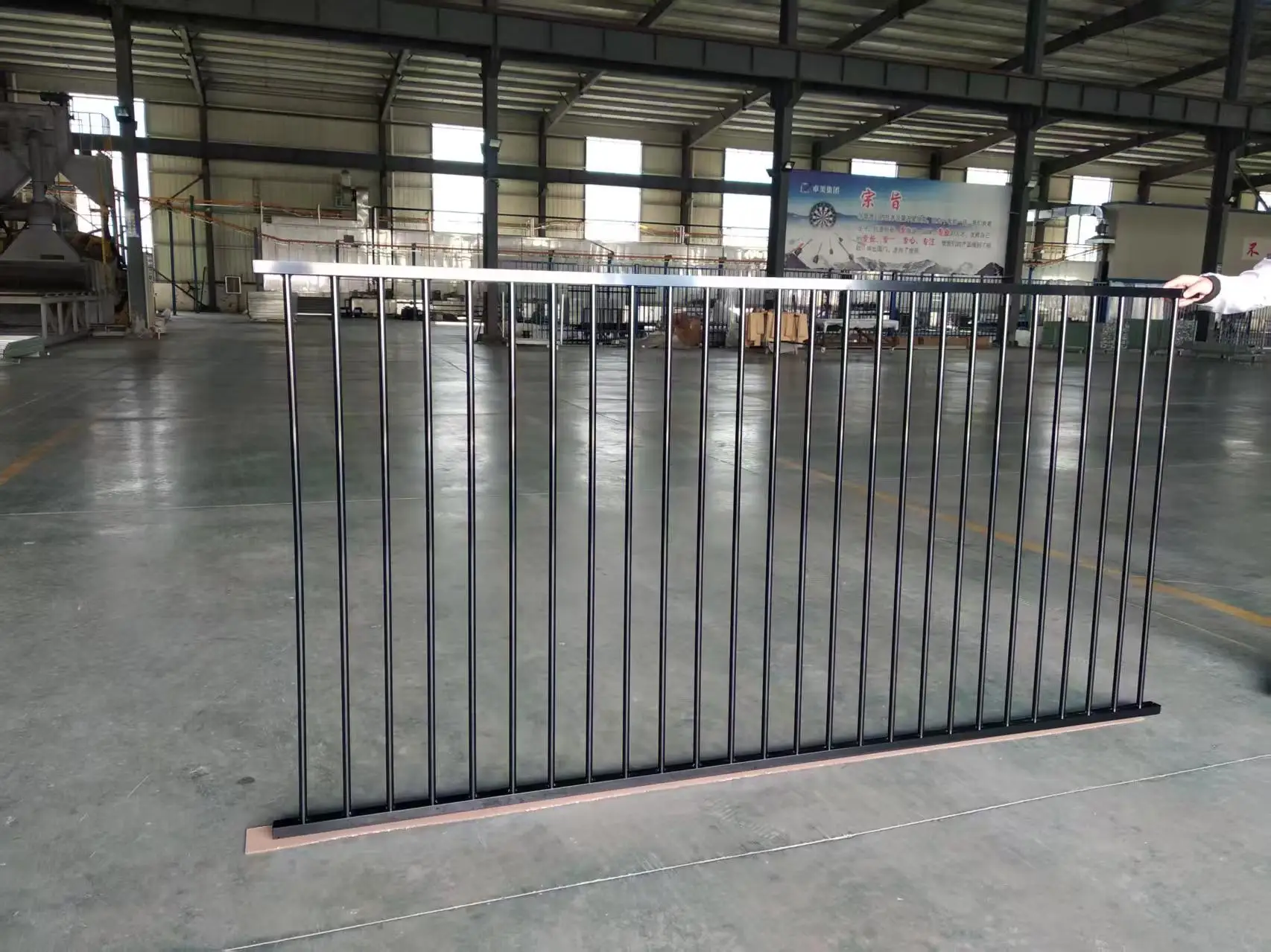 

Durable 6-foot aluminum garden pool safety fence with eco-friendly metal frame, providing 3D modeling services