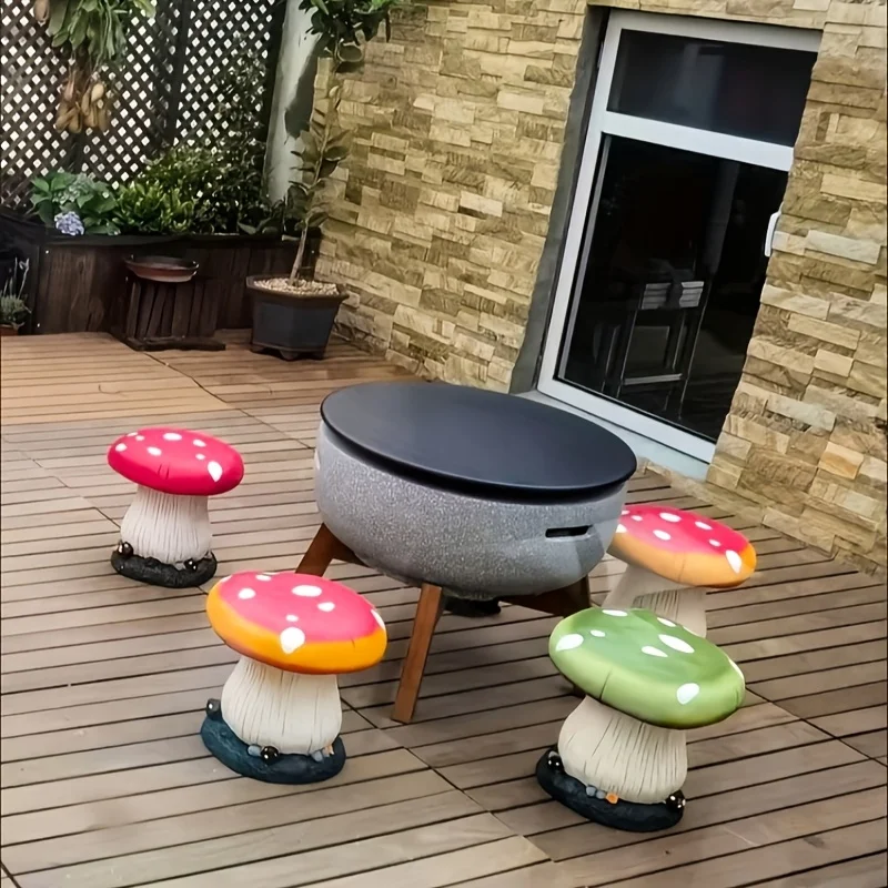 Resin Mushroom Outdoor Seating Creative Circular Design Rustic Flower Accents Garden Stool Garden Furniture Home Decoration