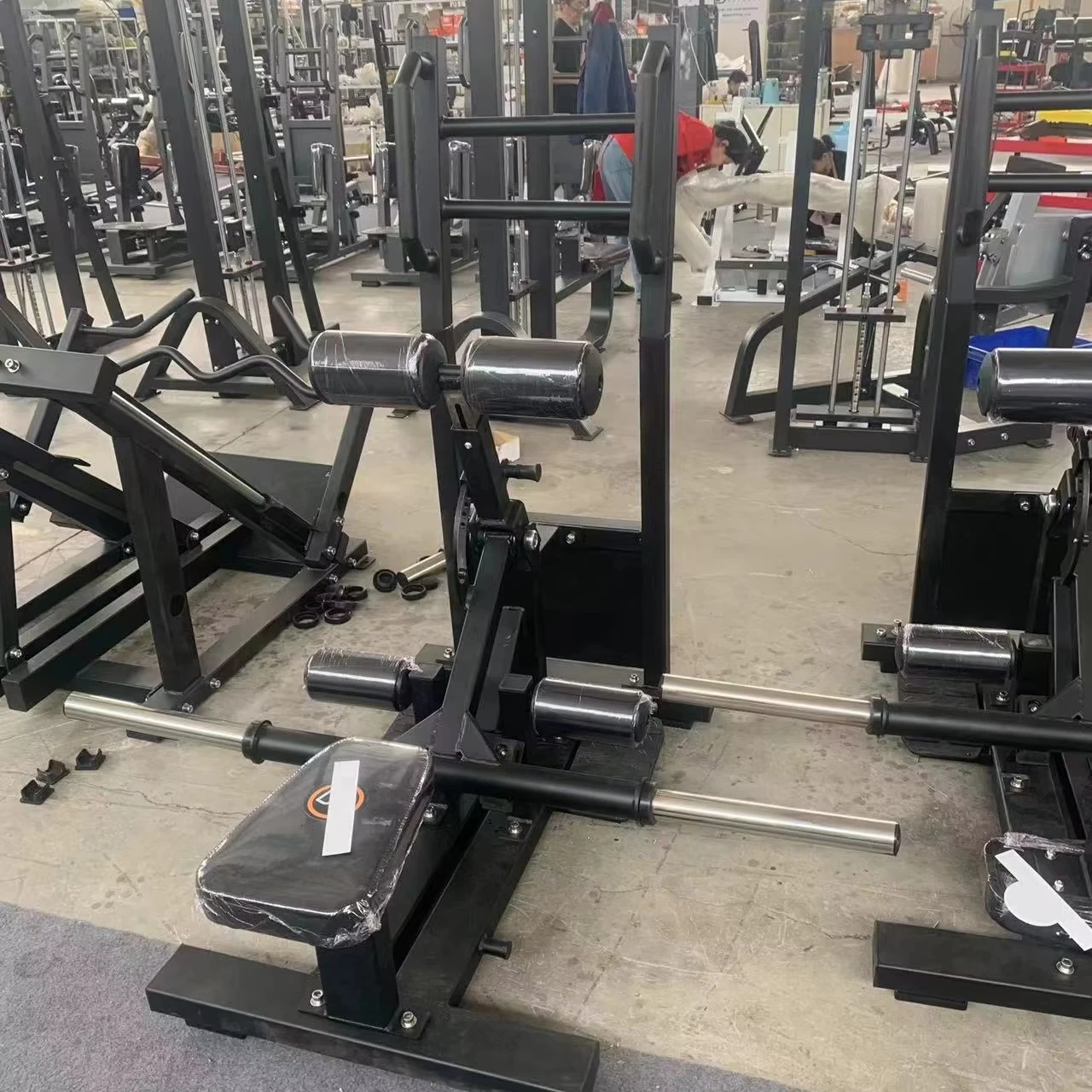 Strength Training Commercial Gym Fitness Equipment & Gym Equipment Plate Loaded Machine Standing Hip Thrust Machine
