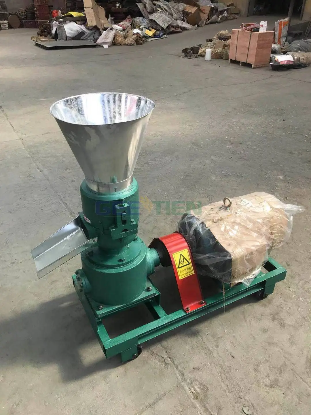 Animal sinking pellet feeding pellet making machine pigs rabbits chickens ducks fodder feed processing machines