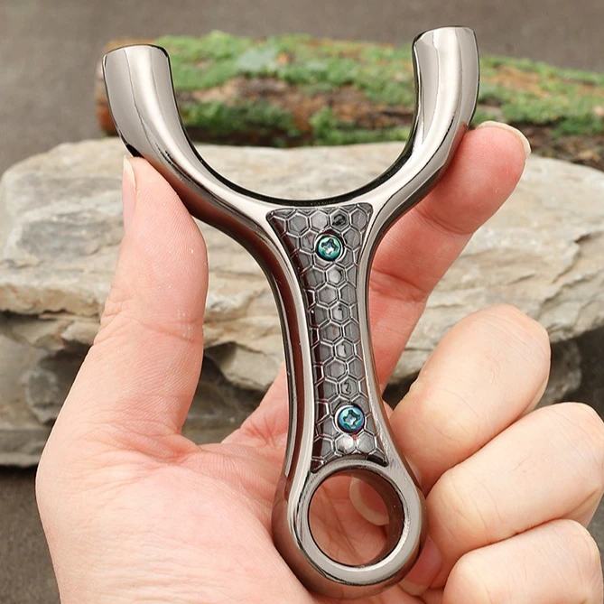 

NEW Aluminum Alloy High-precision Slingshot Aluminum Clips Finger-shaped Single Card Flat Leather Ball Outdoor EDC Tool