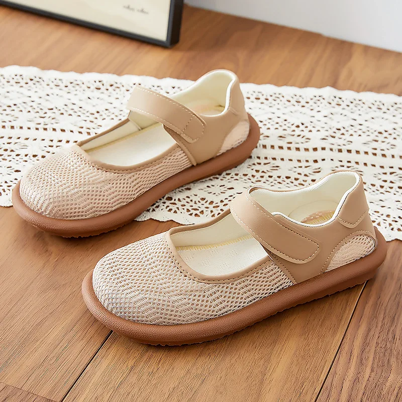 

Comfortable Women Flats Soft Breathable Sole Traditional Design for Elderly Moms