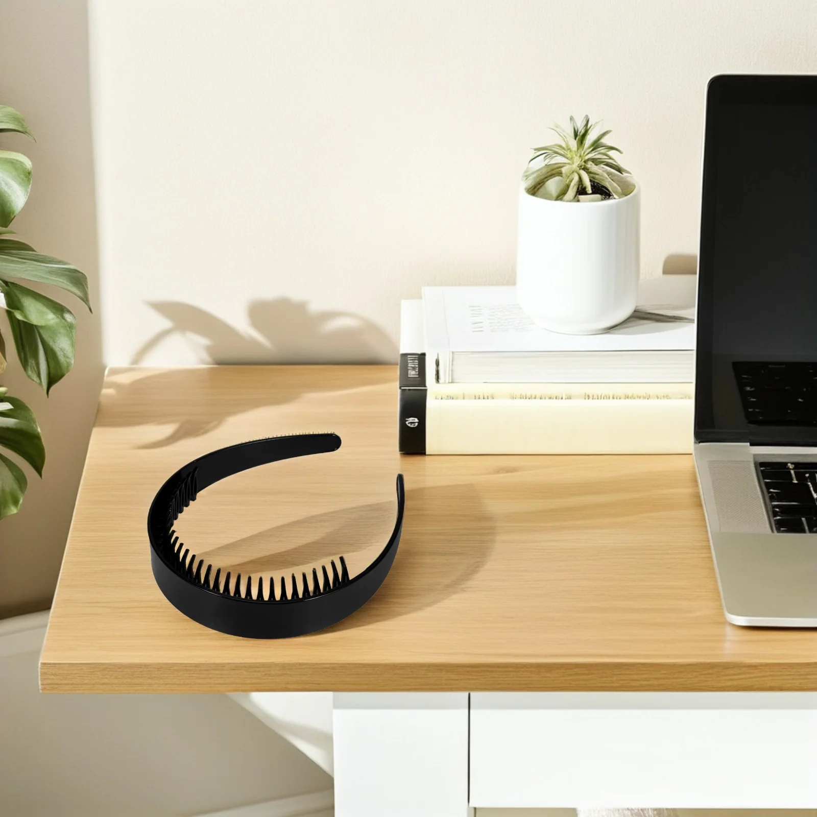 

French Wide Tooth Headband for Women Comfortable Large Hair Band Suitable for Casual Formal Hairstyles Stylish Black Hair