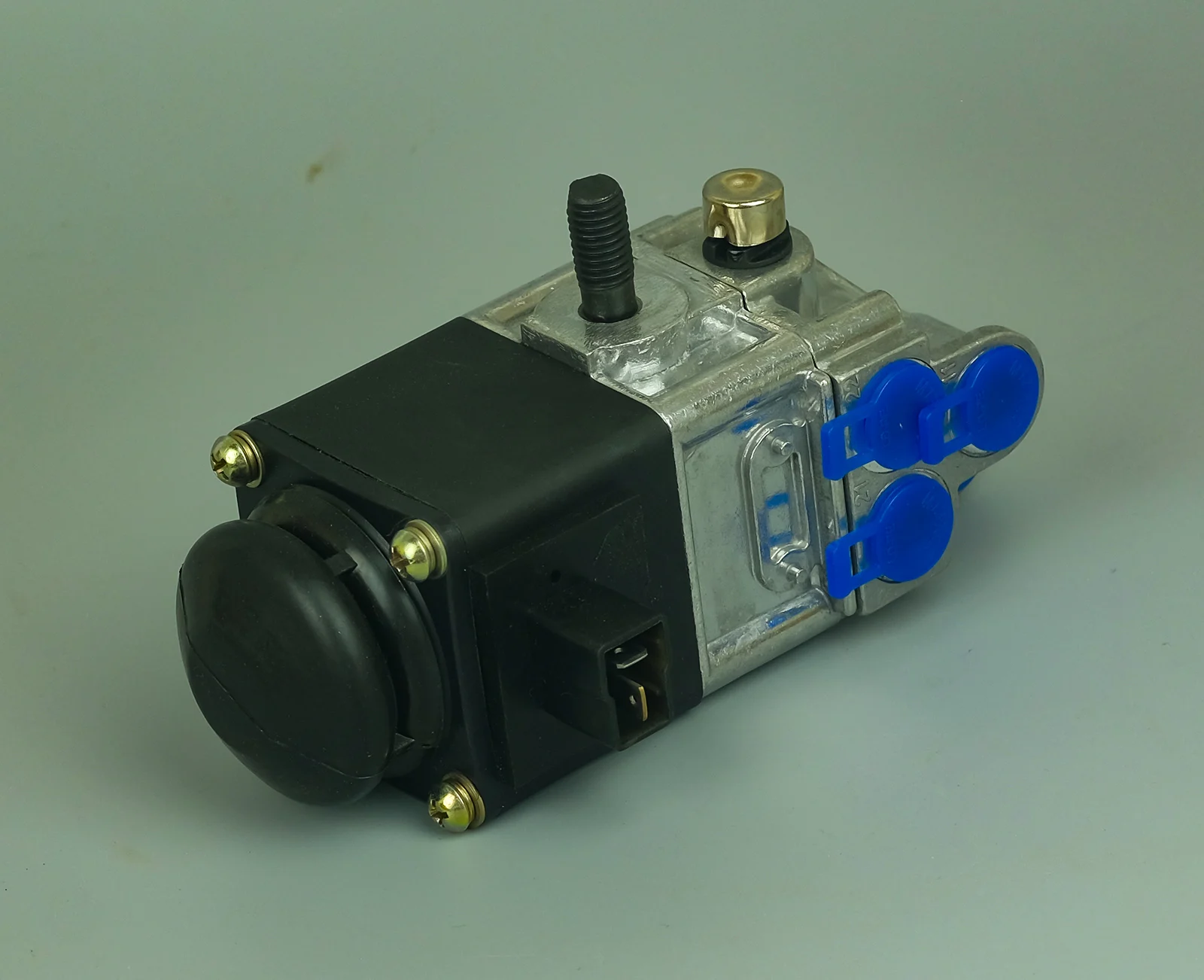 Válvula solenoide para VOL-VO, 589990049970, 4720174810