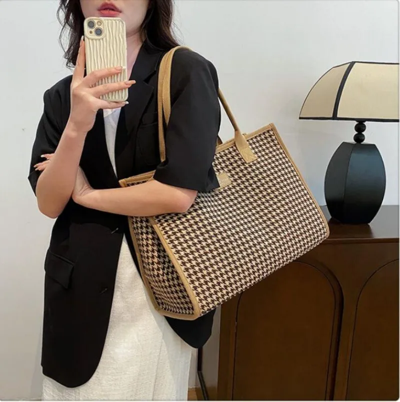 High End Large Capacity Bag For Women Canvas Mom Bag Fashion Plaid One Shoulder Portable Commuting Tote Bag Shopping Bag