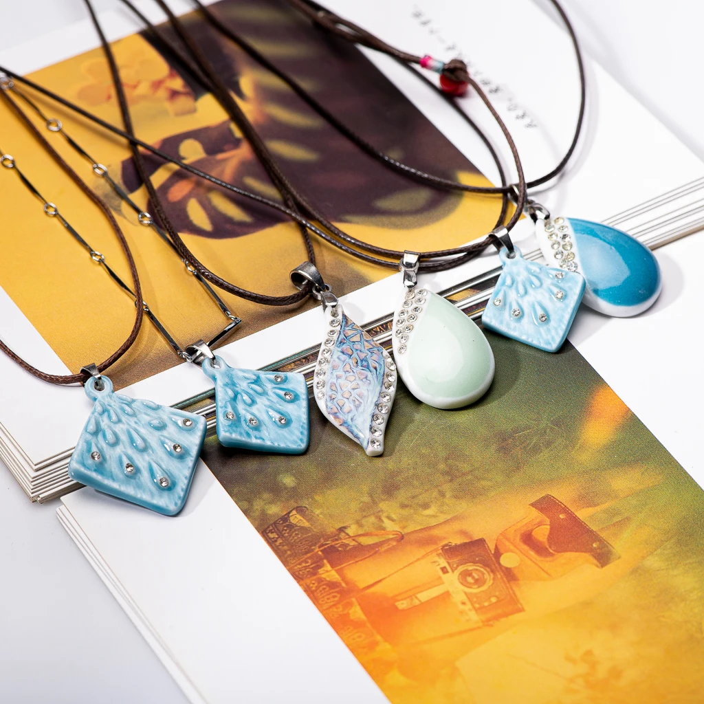 Keramik-Anhänger, modischer handgefertigter Schmuck für Frauen, Geschenk, einfache Ketten-Halsketten