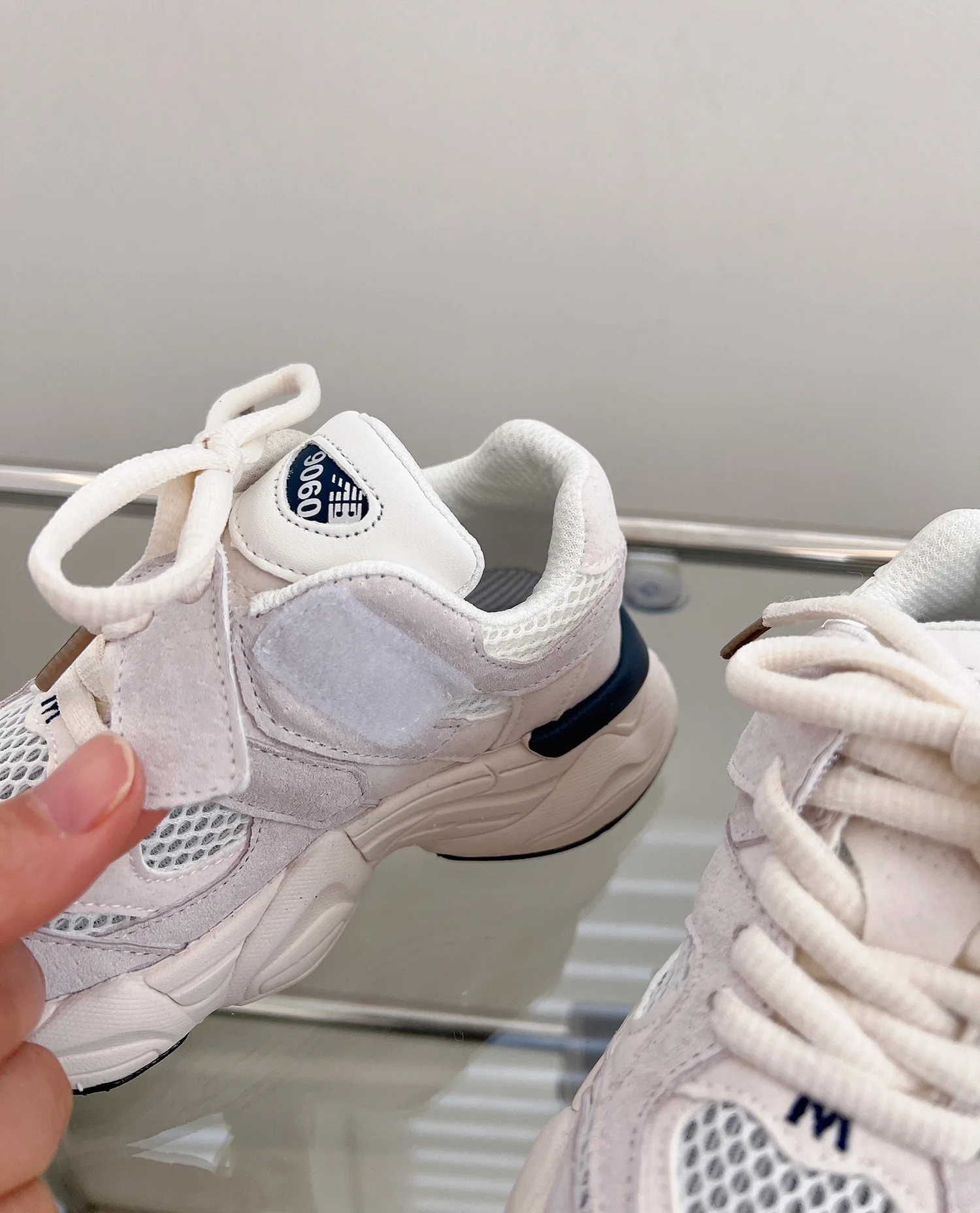 2023 New Children\'s Casual Mesh Sneakers Girls\' Letter Contrast Lightweight Shoes Boys\' Breathable Running Shoes