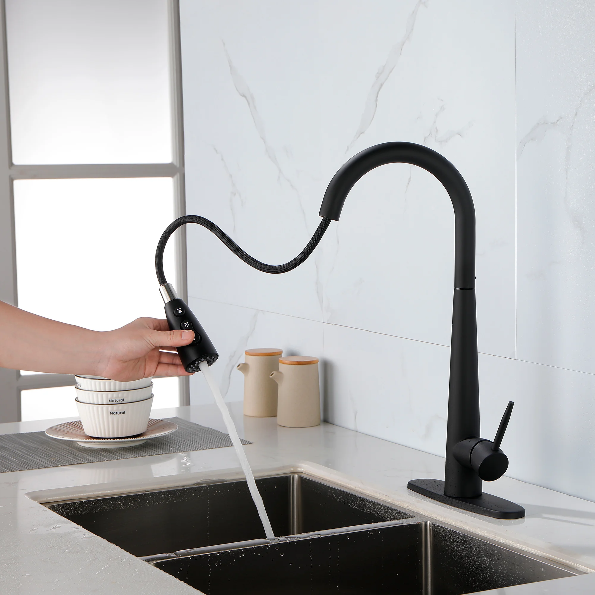 

Kitchen Faucets with Pull Down Sprayer, Kitchen Sink Faucet with Pull Out Sprayer, Fingerprint Resistant, Single Hole Deck Mount